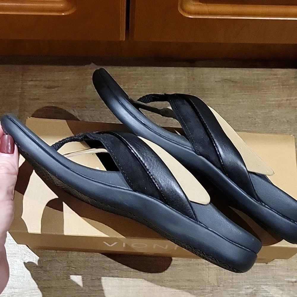 New In Box: VIONIC Shore Toe Post Sandal - Picture 3 of 13